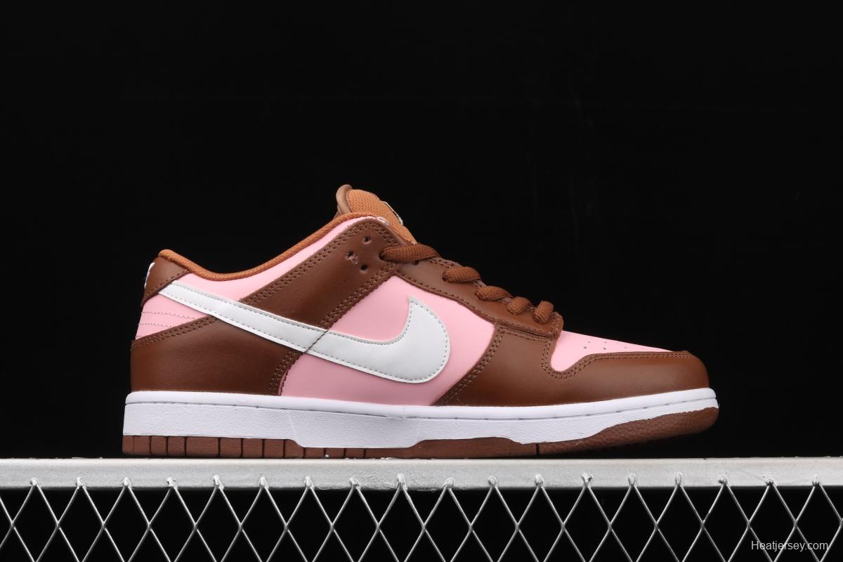 Stussy x SB DUNK Low Pro Cherry cherry pink brown skateboard shoes with low uppers 304292-671