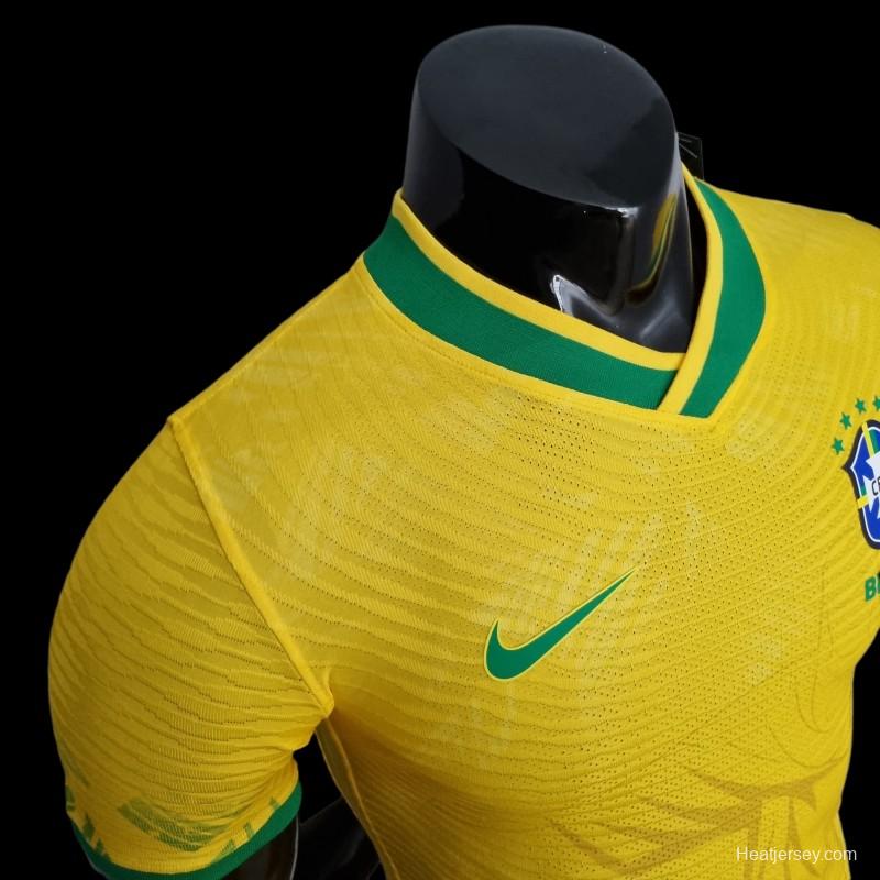 Player Version 2022 Brazil Classic Yellow