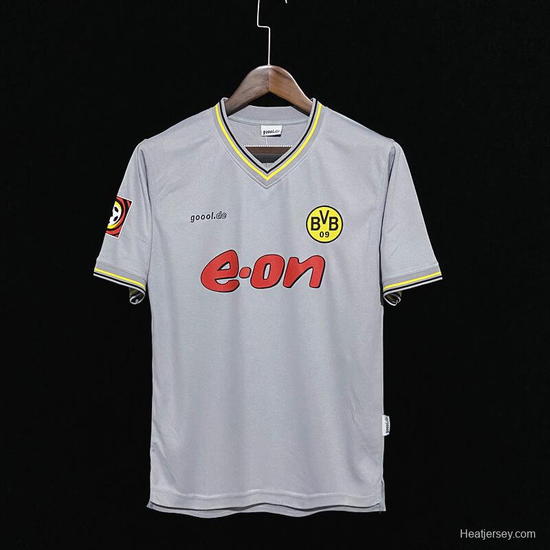 Retro 00/01 Borussia Dortmund Away Grey Jersey